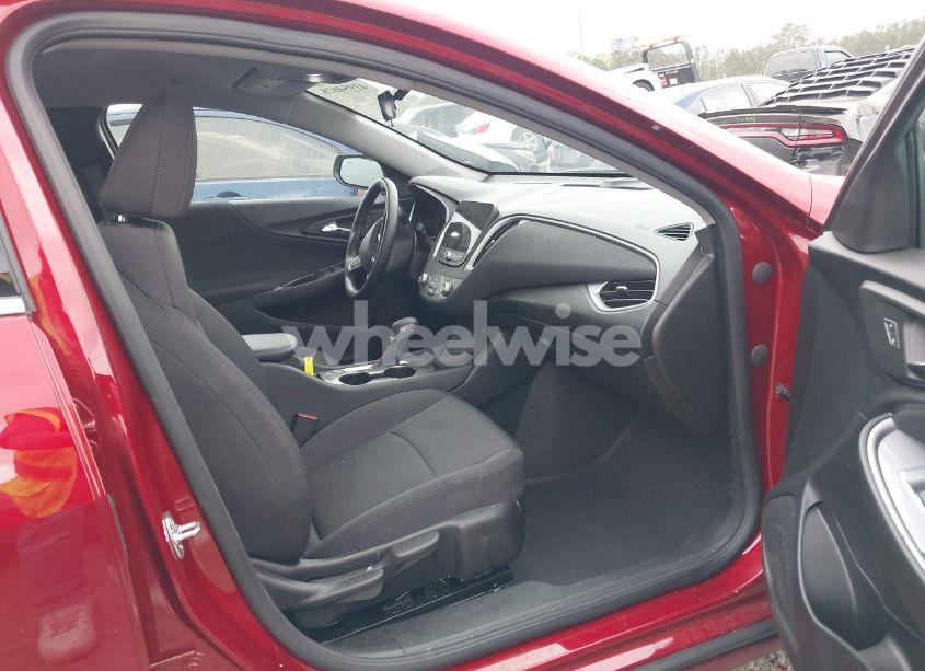 Photo 5 of 2024 Chevrolet Malibu FWD RS (VIN 1G1ZG5ST3RF246955)