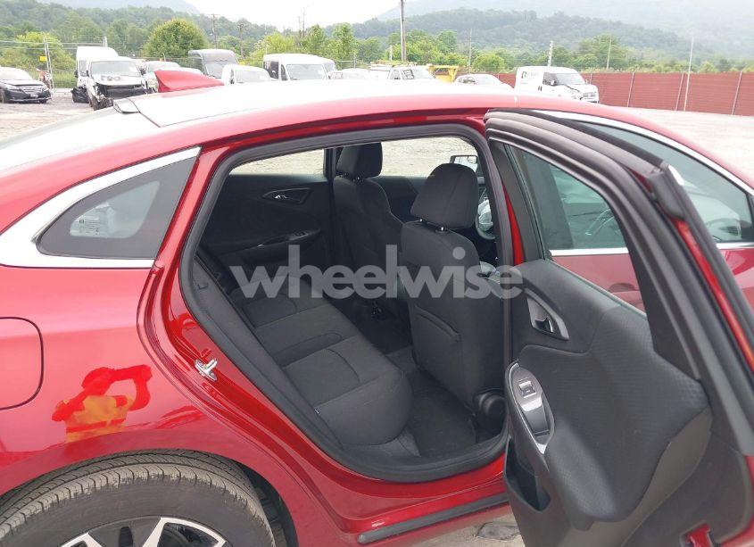 Photo 8 of 2025 Chevrolet Malibu FWD RS (VIN 1G1ZG5ST3SF140950)