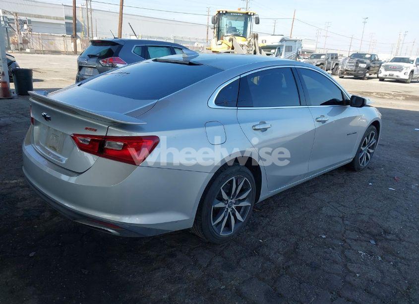 Photo 4 of 2020 Chevrolet Malibu FWD RS (VIN 1G1ZG5ST4LF098533)
