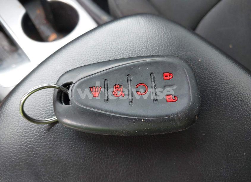 Photo 11 of 2020 Chevrolet Malibu FWD RS (VIN 1G1ZG5ST4LF121213)