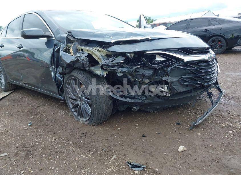 Photo 6 of 2020 Chevrolet Malibu FWD RS (VIN 1G1ZG5ST4LF121213)