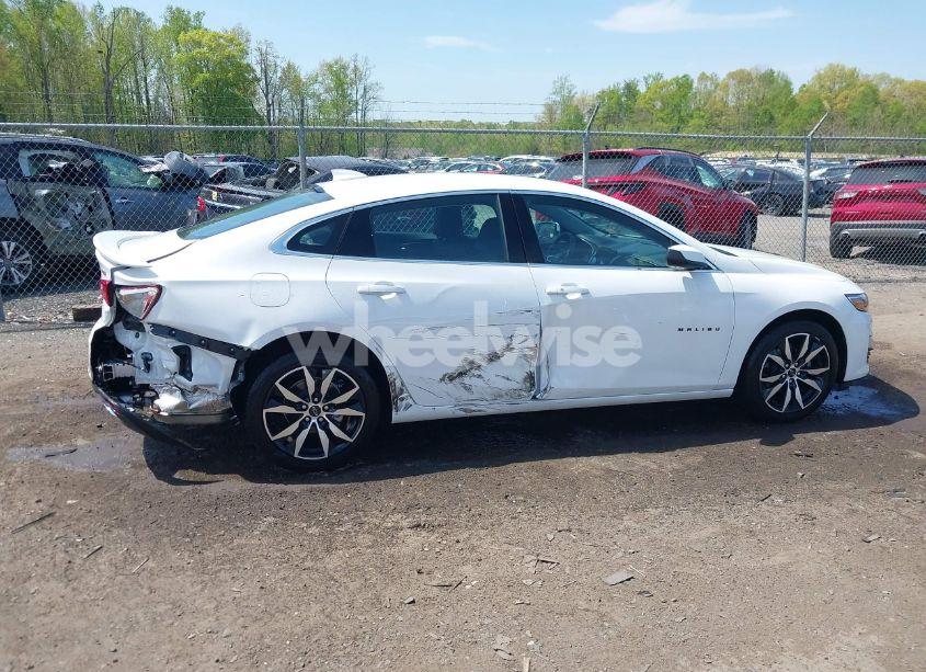 Photo 13 of 2024 Chevrolet Malibu FWD RS (VIN 1G1ZG5ST4RF137453)