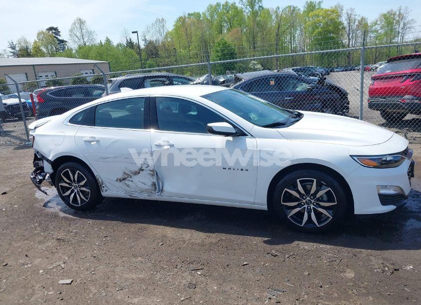 Photo 6 of 2024 Chevrolet Malibu FWD RS (VIN 1G1ZG5ST4RF137453)
