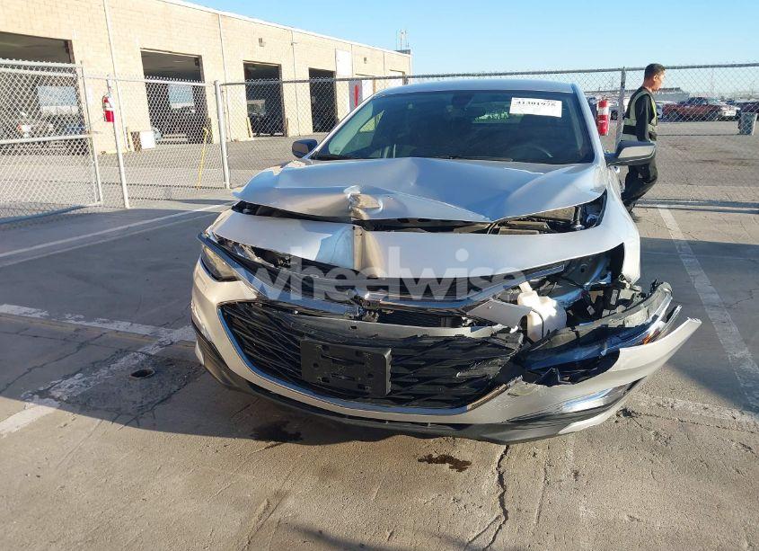 Photo 6 of 2019 Chevrolet Malibu RS (VIN 1G1ZG5ST5KF218726)