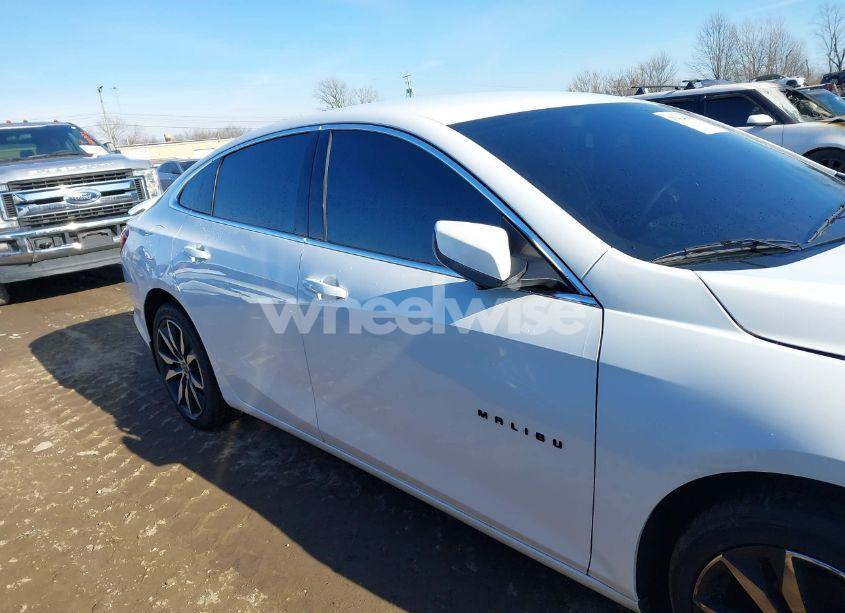 Photo 13 of 2020 Chevrolet Malibu FWD RS (VIN 1G1ZG5ST5LF087377)