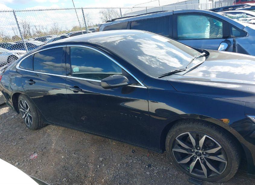 Photo 13 of 2021 Chevrolet Malibu FWD RS (VIN 1G1ZG5ST5MF056910)