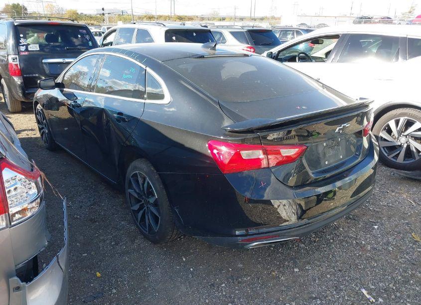 Photo 3 of 2021 Chevrolet Malibu FWD RS (VIN 1G1ZG5ST5MF056910)