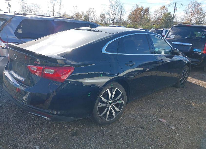 Photo 4 of 2021 Chevrolet Malibu FWD RS (VIN 1G1ZG5ST5MF056910)