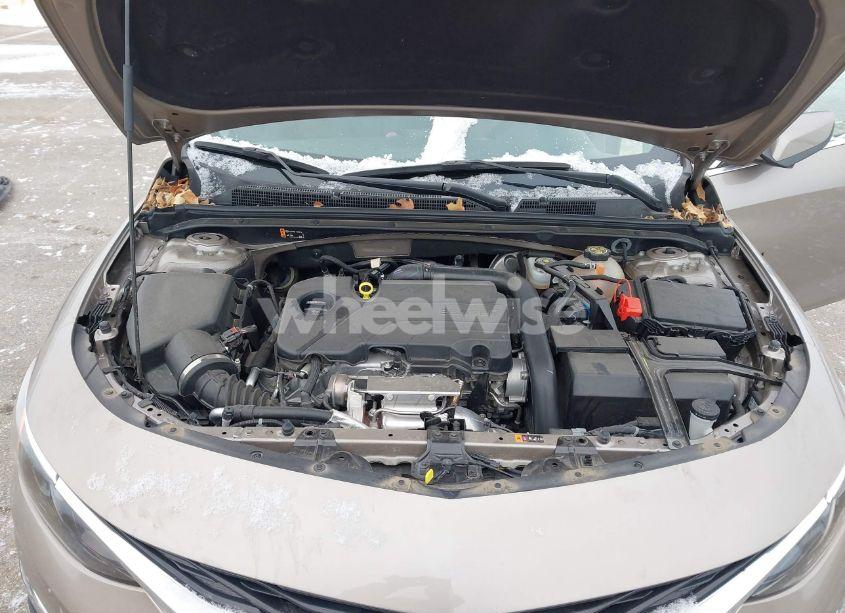 Photo 10 of 2022 Chevrolet Malibu FWD RS (VIN 1G1ZG5ST5NF213076)