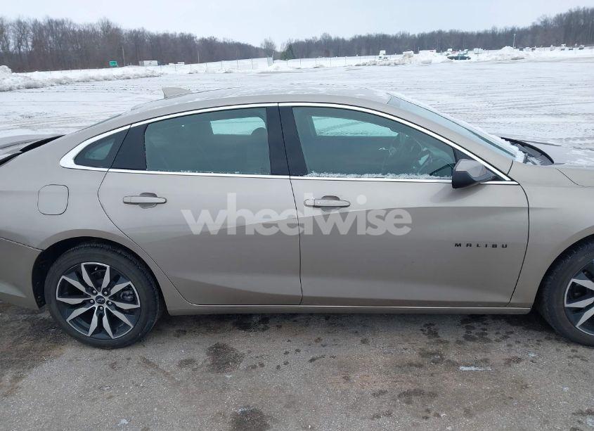 Photo 14 of 2022 Chevrolet Malibu FWD RS (VIN 1G1ZG5ST5NF213076)