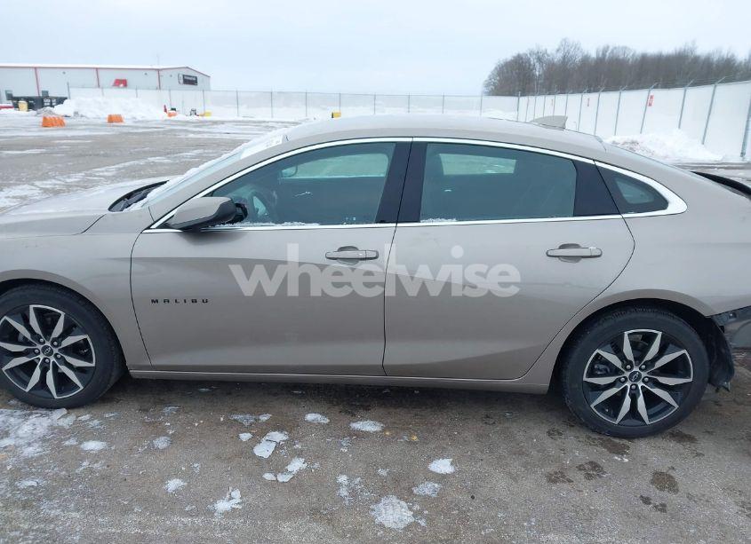 Photo 15 of 2022 Chevrolet Malibu FWD RS (VIN 1G1ZG5ST5NF213076)