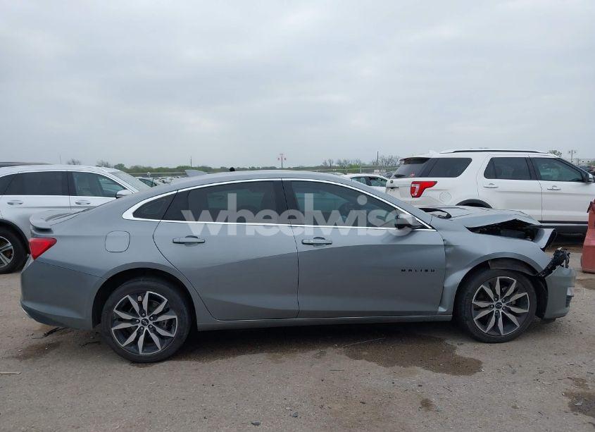 Photo 13 of 2023 Chevrolet Malibu FWD RS (VIN 1G1ZG5ST5PF193642)