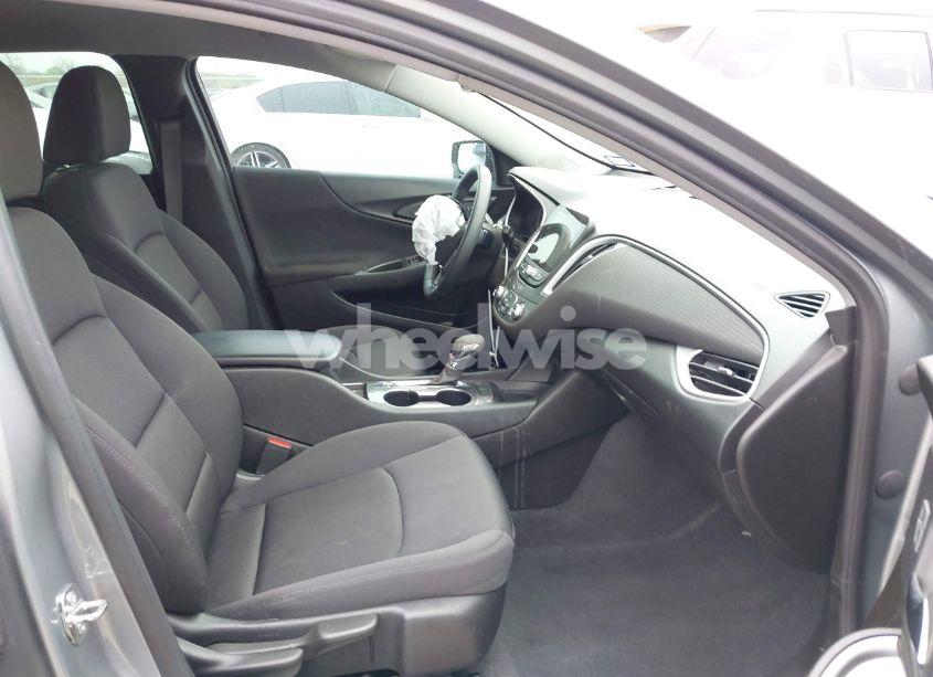 Photo 5 of 2023 Chevrolet Malibu FWD RS (VIN 1G1ZG5ST5PF193642)