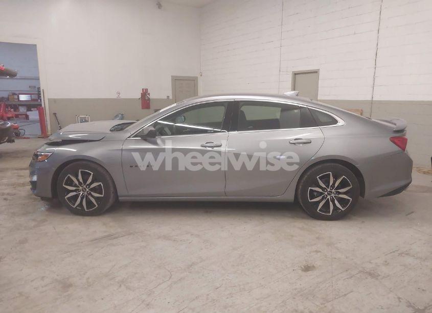 Photo 15 of 2024 Chevrolet Malibu FWD RS (VIN 1G1ZG5ST5RF106504)