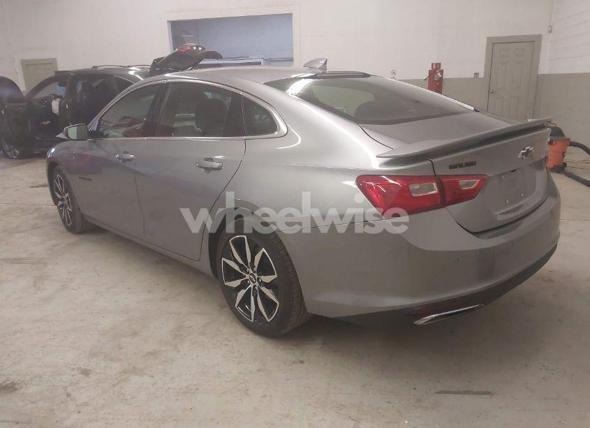 Photo 3 of 2024 Chevrolet Malibu FWD RS (VIN 1G1ZG5ST5RF106504)