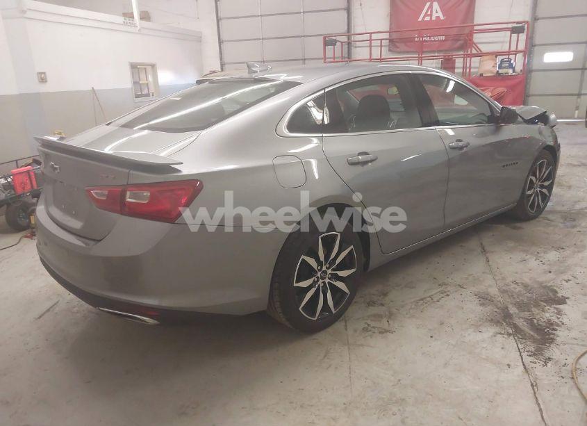 Photo 4 of 2024 Chevrolet Malibu FWD RS (VIN 1G1ZG5ST5RF106504)