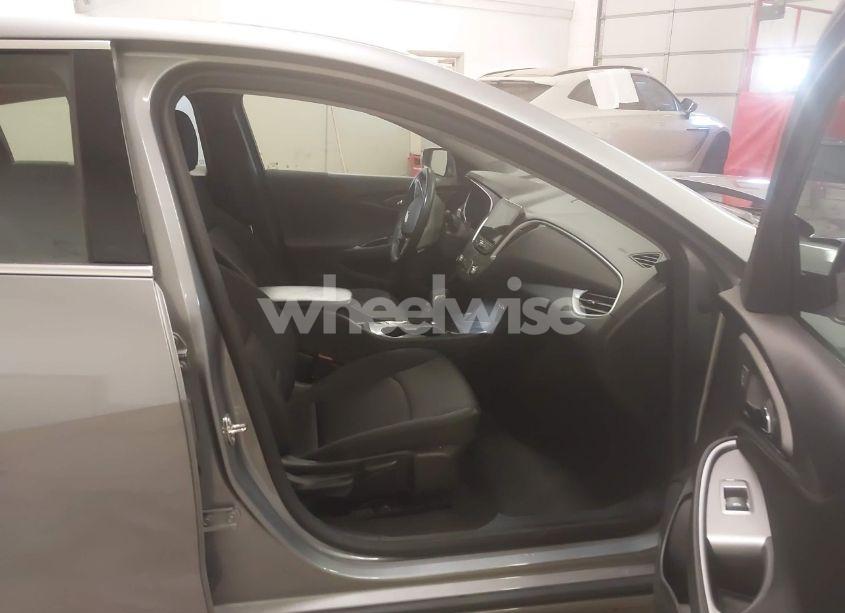 Photo 5 of 2024 Chevrolet Malibu FWD RS (VIN 1G1ZG5ST5RF106504)