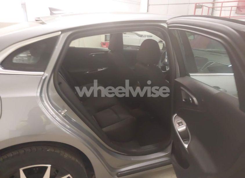 Photo 8 of 2024 Chevrolet Malibu FWD RS (VIN 1G1ZG5ST5RF106504)