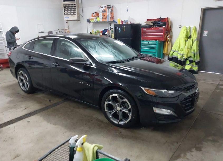 2019 Chevrolet Malibu RS (VIN 1G1ZG5ST6KF187499) main photo