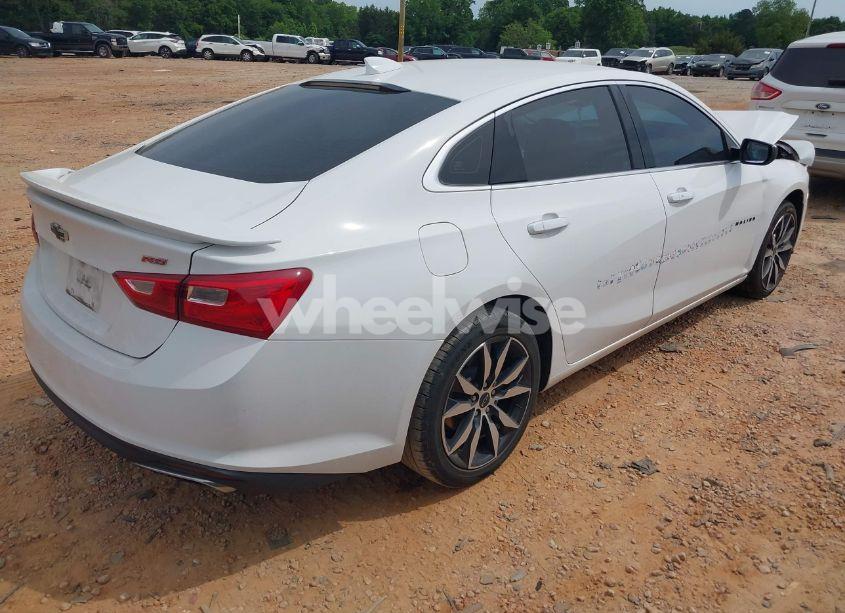 Photo 4 of 2020 Chevrolet Malibu FWD RS (VIN 1G1ZG5ST6LF122332)
