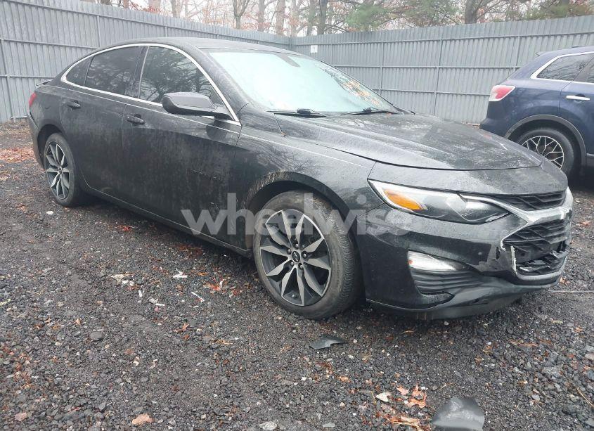 2020 Chevrolet Malibu FWD RS (VIN 1G1ZG5ST6LF137882) main photo