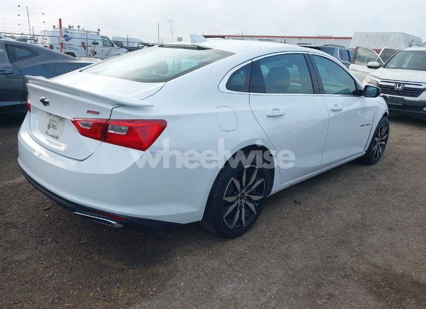 Photo 4 of 2020 Chevrolet Malibu FWD RS (VIN 1G1ZG5ST6LF140667)