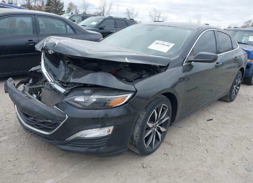 Photo 2 of 2021 Chevrolet Malibu FWD RS (VIN 1G1ZG5ST6MF013094)