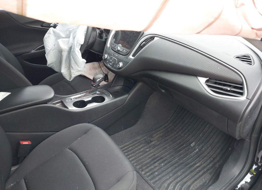 Photo 5 of 2021 Chevrolet Malibu FWD RS (VIN 1G1ZG5ST6MF013094)