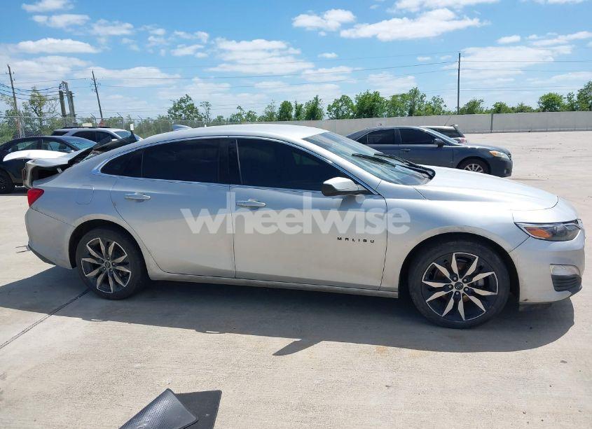 Photo 12 of 2021 Chevrolet Malibu FWD RS (VIN 1G1ZG5ST6MF014312)