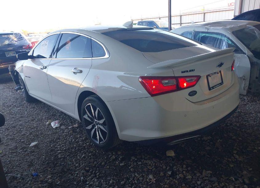 Photo 3 of 2021 Chevrolet Malibu FWD RS (VIN 1G1ZG5ST6MF015363)