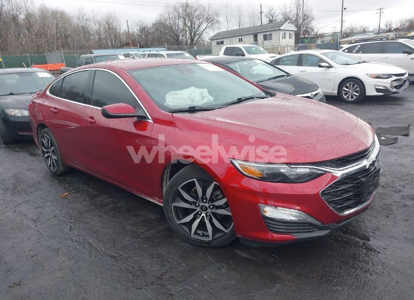 2022 Chevrolet Malibu FWD RS (VIN 1G1ZG5ST6NF105453) main photo