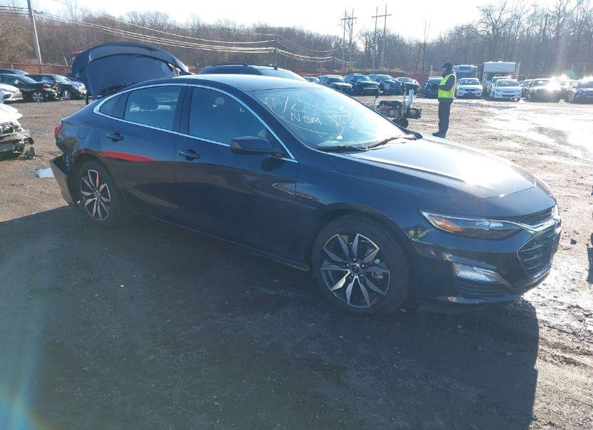 2022 Chevrolet Malibu FWD RS (VIN 1G1ZG5ST6NF203608) main photo