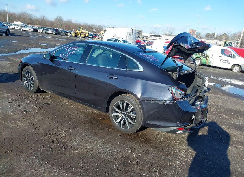 Photo 3 of 2022 Chevrolet Malibu FWD RS (VIN 1G1ZG5ST6NF203608)