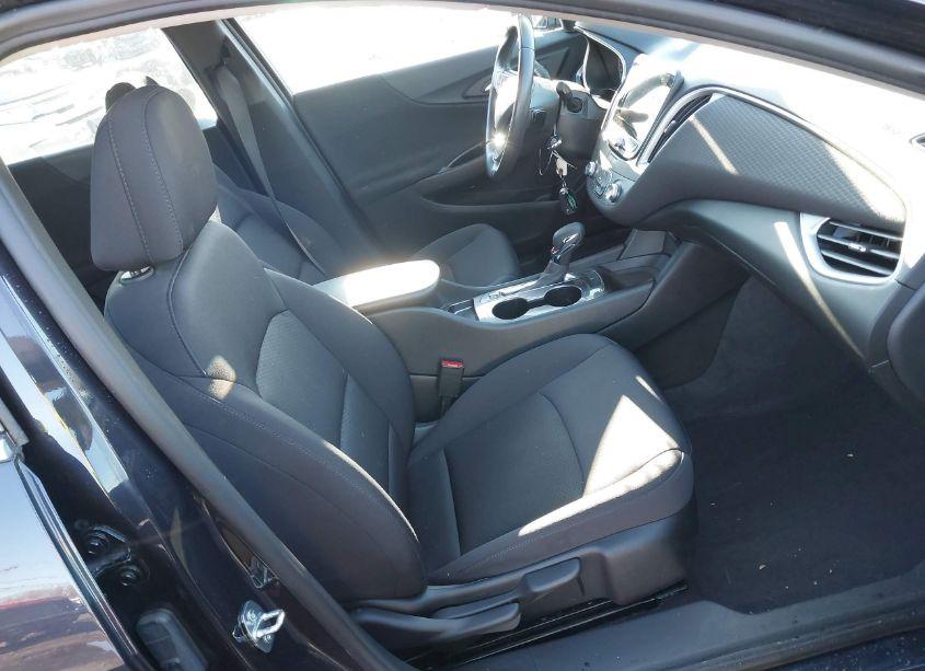 Photo 5 of 2022 Chevrolet Malibu FWD RS (VIN 1G1ZG5ST6NF203608)