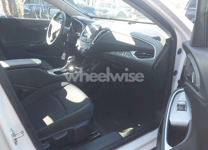 Photo 5 of 2023 Chevrolet Malibu FWD RS (VIN 1G1ZG5ST6PF161427)