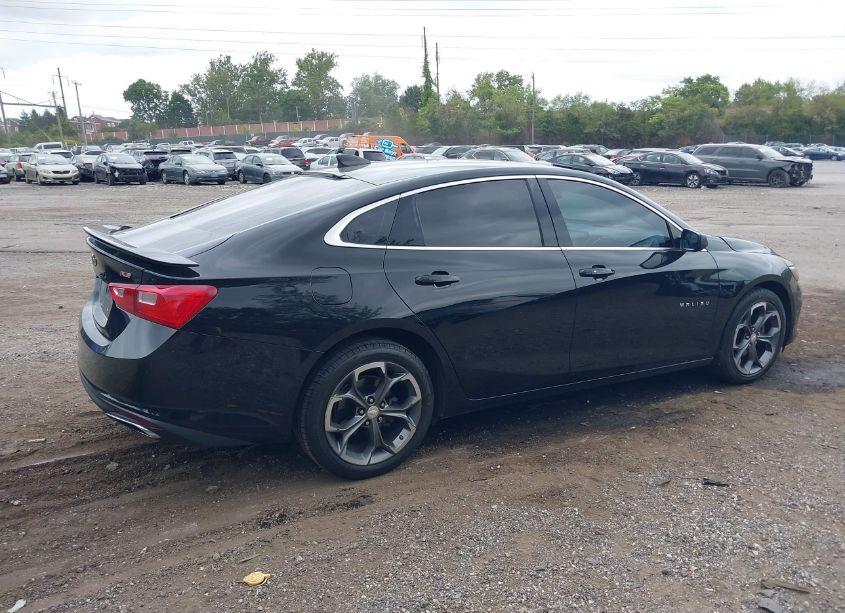 Photo 4 of 2019 Chevrolet Malibu RS (VIN 1G1ZG5ST7KF195269)
