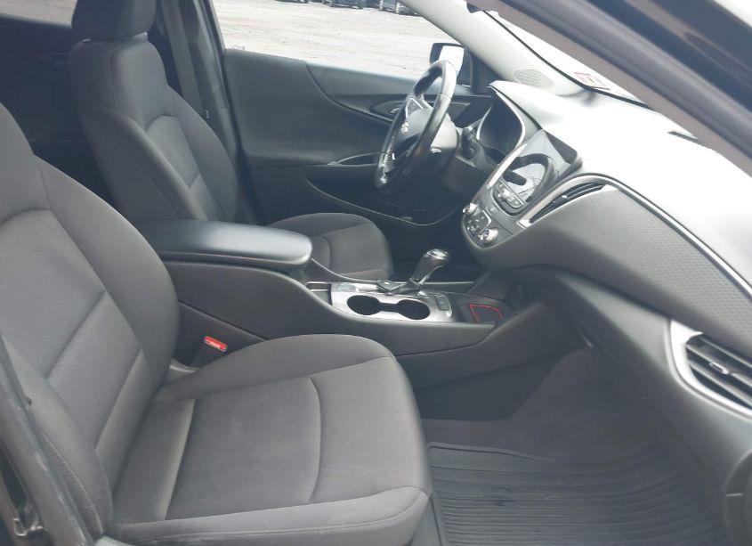 Photo 5 of 2019 Chevrolet Malibu RS (VIN 1G1ZG5ST7KF195269)