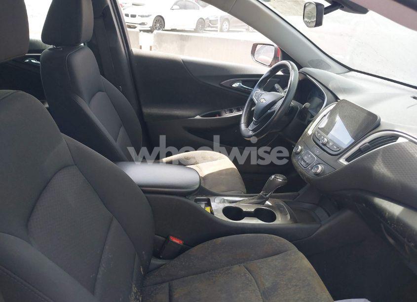 Photo 5 of 2020 Chevrolet Malibu FWD RS (VIN 1G1ZG5ST7LF133825)