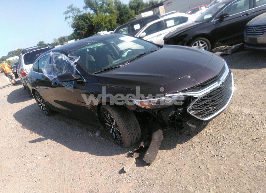 2020 Chevrolet Malibu FWD RS (VIN 1G1ZG5ST7LF151659) main photo