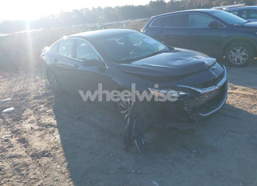 2020 Chevrolet Malibu FWD RS (VIN 1G1ZG5ST7LF155081) main photo