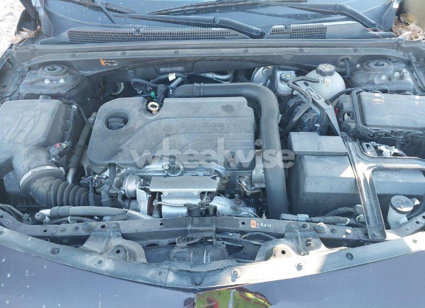 Photo 10 of 2020 Chevrolet Malibu FWD RS (VIN 1G1ZG5ST7LF155081)