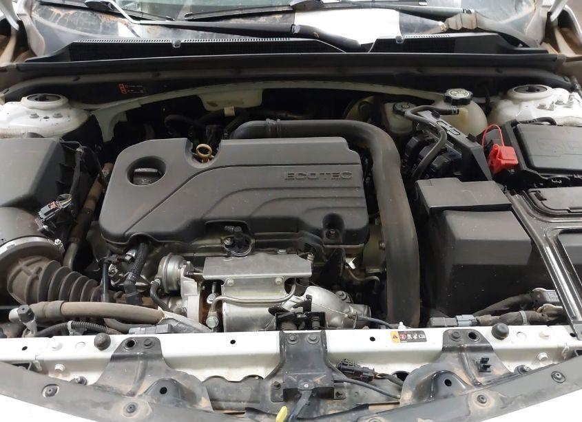 Photo 10 of 2021 Chevrolet Malibu FWD RS (VIN 1G1ZG5ST7MF020409)