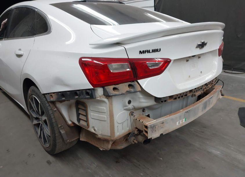 Photo 6 of 2021 Chevrolet Malibu FWD RS (VIN 1G1ZG5ST7MF020409)