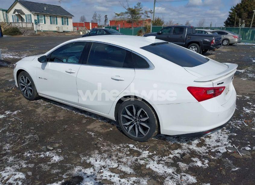 Photo 3 of 2021 Chevrolet Malibu FWD RS (VIN 1G1ZG5ST7MF063809)