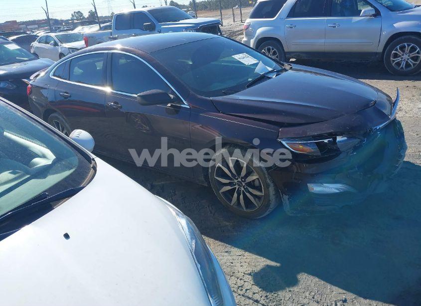 2020 Chevrolet Malibu FWD RS (VIN 1G1ZG5ST8LF027898) main photo