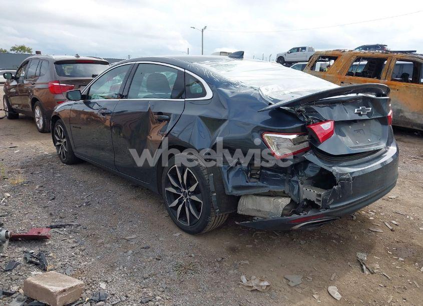 Photo 3 of 2020 Chevrolet Malibu FWD RS (VIN 1G1ZG5ST8LF136023)