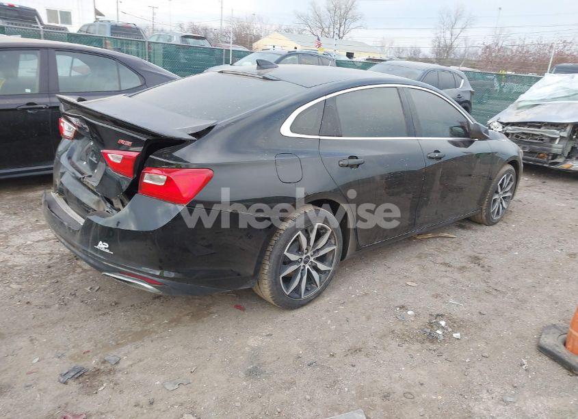 Photo 4 of 2021 Chevrolet Malibu FWD RS (VIN 1G1ZG5ST8MF049949)