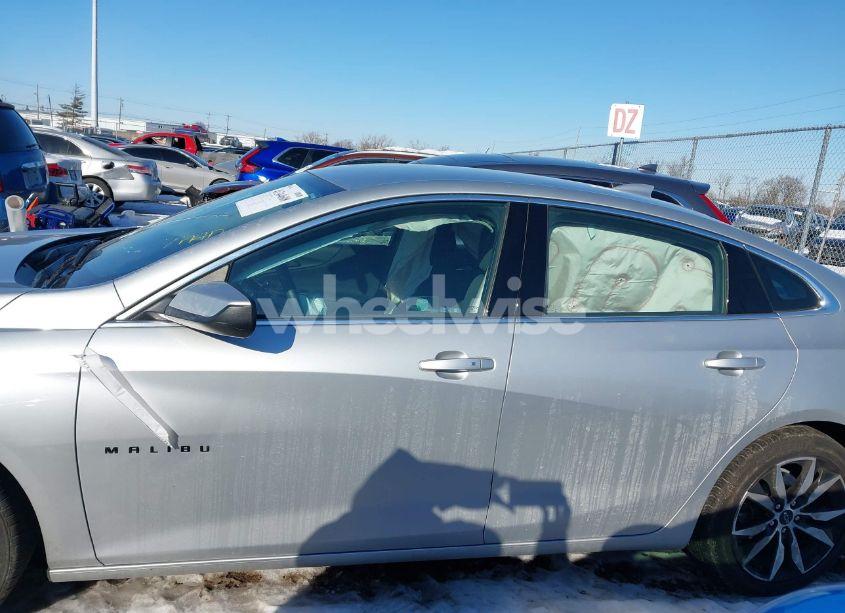 Photo 14 of 2022 Chevrolet Malibu FWD RS (VIN 1G1ZG5ST8NF112131)