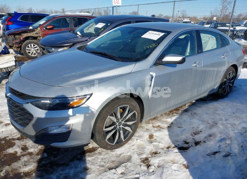 Photo 2 of 2022 Chevrolet Malibu FWD RS (VIN 1G1ZG5ST8NF112131)