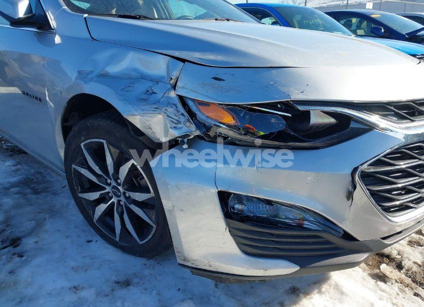 Photo 6 of 2022 Chevrolet Malibu FWD RS (VIN 1G1ZG5ST8NF112131)